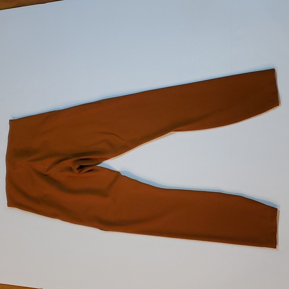 #823 Lululemon Instill leggings size 6 b684. - Picture 4 of 6